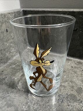 1989 Warner Bros. Clear Six OunceGlass Tumbler Wile E. Coyote